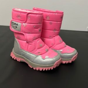 Girls size 11 snow boots